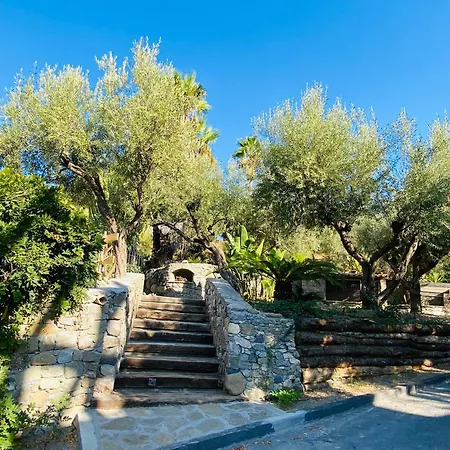 ‚luxury' Vittorianna Etna- Taormina & Seaview With Pool Villa