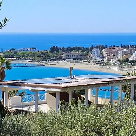 ‚luxury' Vittorianna Etna- Taormina & Seaview With Pool Villa Giardini Naxos