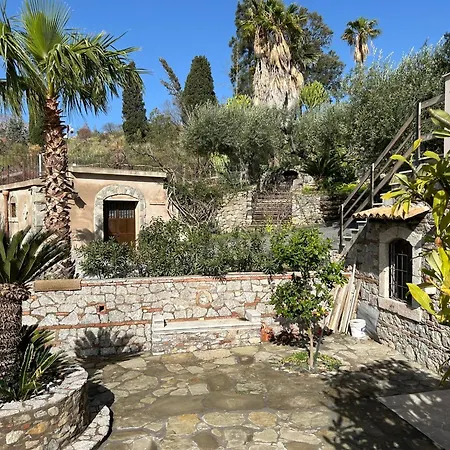 Luxury Vittorianna Etna- Taormina & Seaview With Pool Giardini Naxos